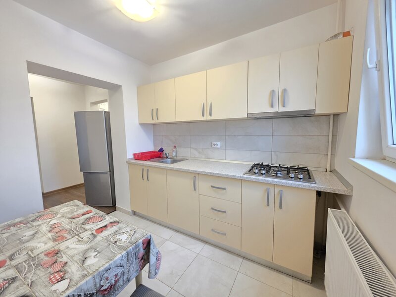 Piata Salajan, 3 minute metrou Nicolae Grigorescu,