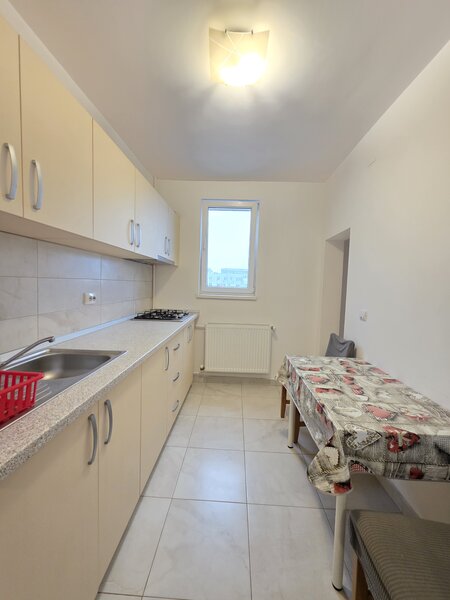 Piata Salajan, 3 minute metrou Nicolae Grigorescu,