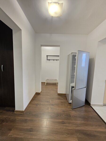 Piata Salajan, 3 minute metrou Nicolae Grigorescu,